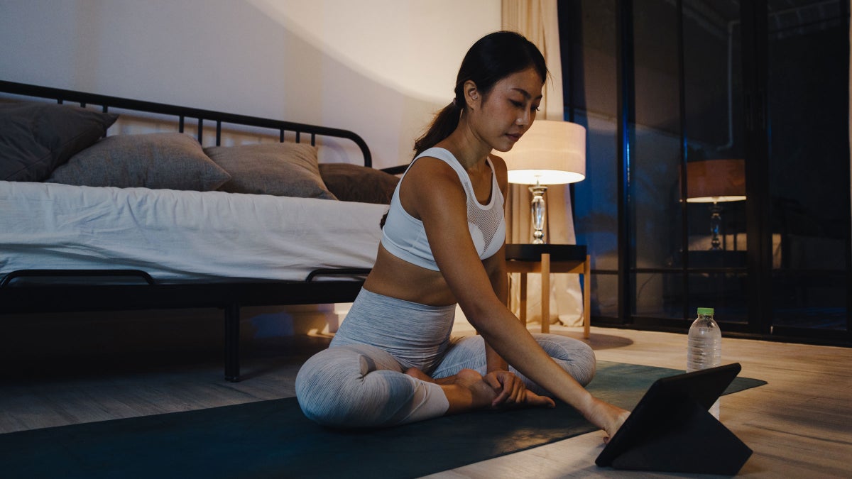 4 Online Yoga and Meditation Classes to Stream on New Year's Eve
