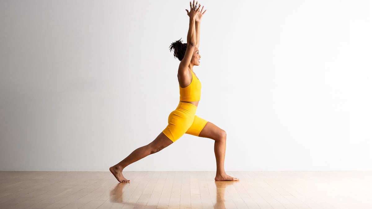 8 Yoga Poses To Strengthen Your Core and Your Confidence