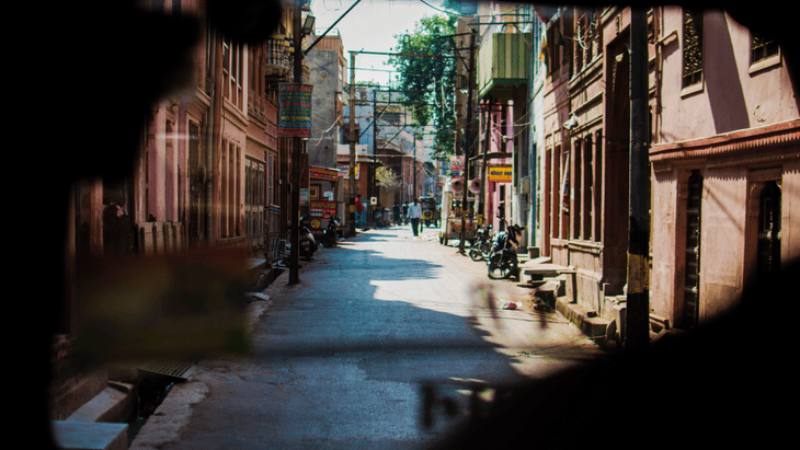 Image of a street in India in summer with no persons